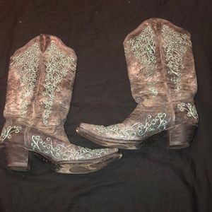 Corral boots